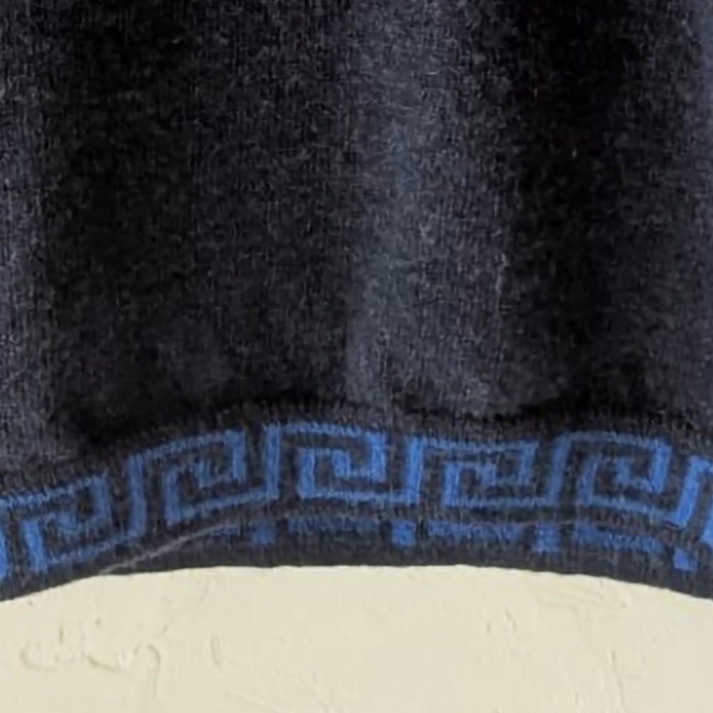 Versace Sweater - Picture 4 of 4